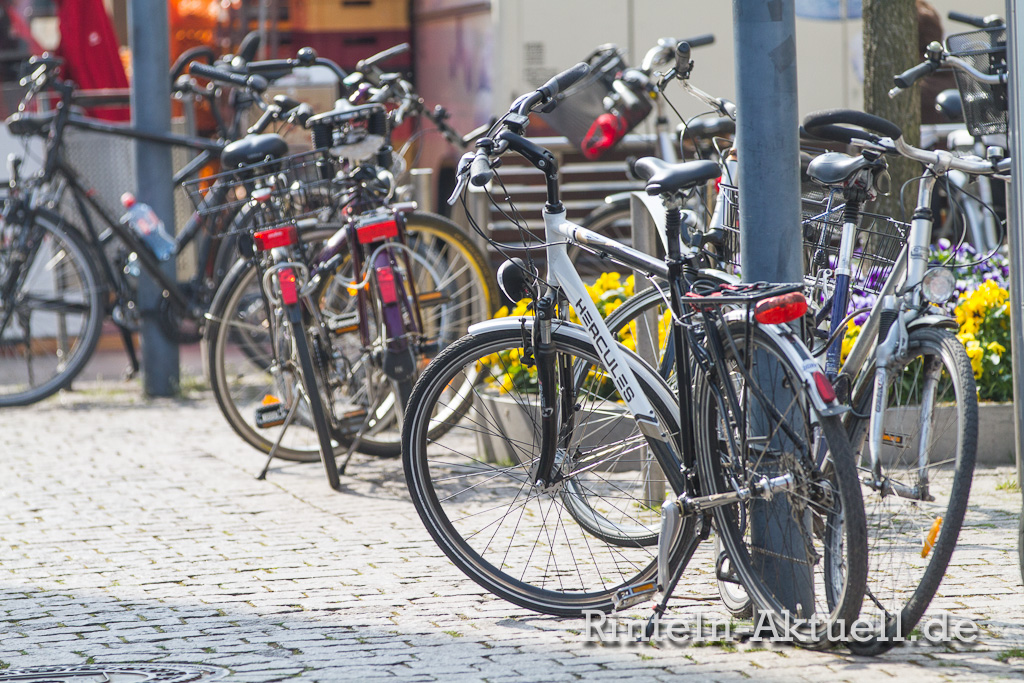 10 rintelnaktuell mobil auto zweirad einzelhandel pro veranstaltung innenstadt 2014 mobilitaet