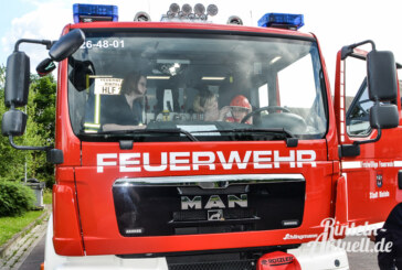 Heute werde ich Feuerwehrmann: Feuerwehr Rinteln erfüllt dreijährigem Paul seinen größten Wunsch