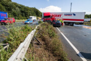 LKW übersieht PKW im Regen: Schwerer Unfall auf der A2 nahe Veltheim