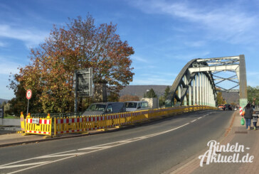 Mit etwas Verspätung: Arbeiten an der Weserbrücke und Bereich des Wirtschaftsweges unter der B 238 in Exten