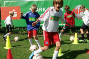 Trainieren wie die Profis: Sparkassen-Fußballschule 2015