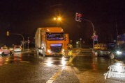 Crash auf Steinberger Ampelkreuzung: LKW übersieht entgegenkommendes Auto