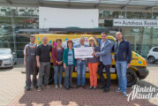 Helfende Hände bringen 1.600 Euro für Rintelner Silvesterinitative
