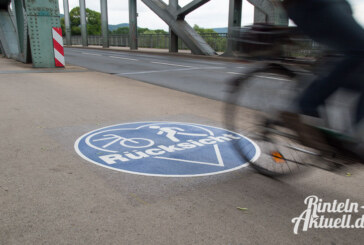 Neue Piktogramme auf Weserbrücke werben für mehr Rücksicht