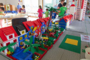 „Wir bauen gemeinsam eine Legostadt“