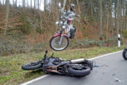 Motorradunfall bei Wennenkamp: Zwei Verletzte in Klinik