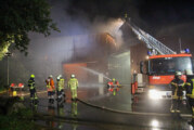 Große Belastung für ehrenamtliche Brandschützer: Bückeburger Feuerwehr rückt zu Großbrand und Rettungsdienstunterstützung aus