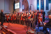 Rintelner Gospelchor und K Shoes Choir aus Kendal bei gemeinsamem Konzert