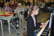 Kreisjugendmusikschule zu Besuch im Seniorenheim