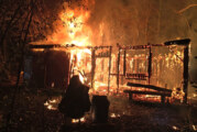 Feuer zerstört Gartenhütte am Exter Weg