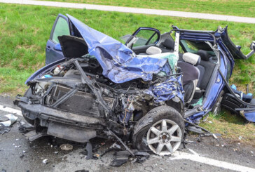 Auetal: Schwerer Verkehrsunfall auf der L439, ein Autofahrer (29) tot