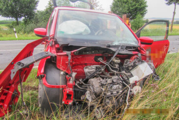L433 Hameln-Rinteln: VW Up Fahrer (21) aus Hessisch-Oldendorf bei Unfall schwer verletzt