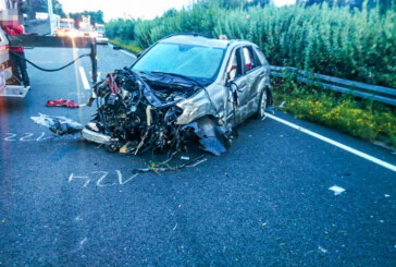 A2: Mercedes-Fahrer (42) bei Unfall im Auetal tödlich verunglückt