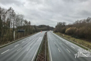 Schwerer Unfall auf A2: Autobahn bei Veltheim voll gesperrt