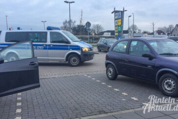 Diebstahl in Einkaufsmarkt, Unfallflucht auf Parkplatz: Polizei sucht Zeugen