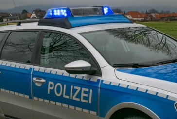 Mietwagen flüchtet vor Polizei: Fahrer ohne Führerschein, Drogen im Auto gefunden