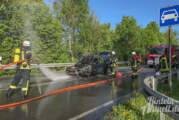 Rinteln-Nord: Auto gerät auf Bundesstraßen-Abfahrt in Brand