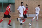 Rintelner Futsal-Team kickt sich vor Sommerpause auf Platz Eins
