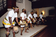 Afrikanischer „Dunyuixola“-Chor gibt Konzert in der Jakobi-Kirche
