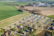 Volksbank: Grundstücksverkauf im Baugebiet „Teichbreite“ in Rehren startet