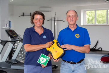 Dank Unterstützung durch den Lions Club: Defibrillator fürs Weser-Fit-Rinteln