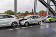Verkehrsunfall auf der Weserbrücke