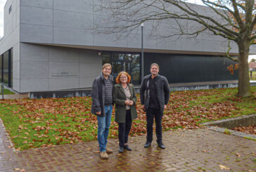 Hallenneubau für 4,5 Millionen Euro: Rintelner Grünen-Fraktion besichtigt „Aula 4.0“ in Neustadt am Rübenberge