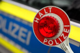 In Schlangenlinien auf der Extertalstraße unterwegs: Polizei stoppt betrunkenen Autofahrer