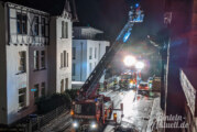 Sturm löst Dachpfannen: „Sabine“ sorgt für Feuerwehreinsatz in Rintelner Altstadt