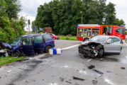 Doppelter Einsatz für Feuerwehr: Zwei Verkehrsunfälle im Bereich Veltheim