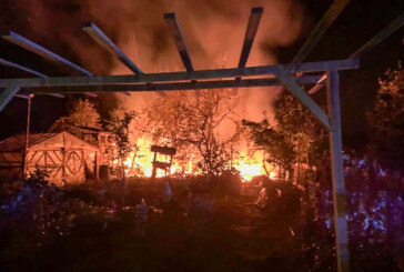 Feuerwehreinsatz am Exter Weg: Gartenhaus im Flammen