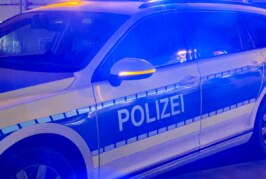 Getankt und weggefahren: Polizei sucht Zeugen zu Tankbetrug mit schwarzem BMW