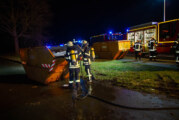 A2-Feuerwehreinsatz zwischen Kleinenbremen und Veltheim: Brand in LKW-Mulde bemerkt