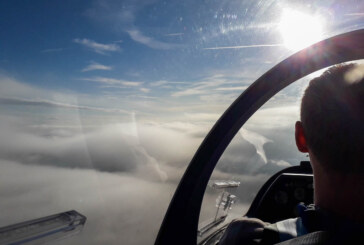 „Auswärtsspiel“ der Rintelner Segelflugschüler: Heimflug endete auf einem Acker unterhalb der Schaumburg
