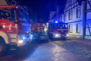 Angebranntes Essen: Feuerwehr rückt zu Einsatz in die Rintelner Altstadt aus