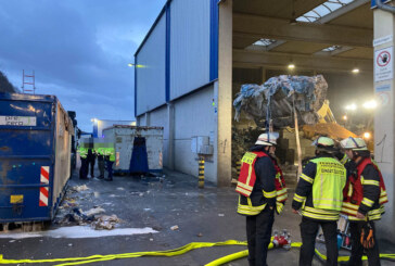 Brand in Müllberg: Feuerwehreinsatz bei PreZero in Porta Westfalica