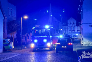 Feuerwehralarm am Freitagabend: Einsatzkräfte rücken in die Rintelner Altstadt aus