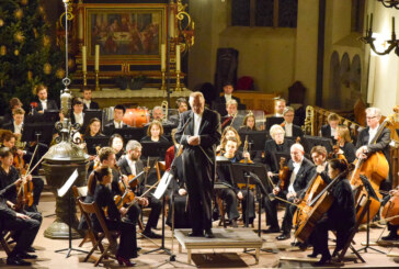 Starker Auftritt eines starken Ensembles: Wolfgang Westphal dirigiert das Göttinger Symphonie Orchester beim Neujahrskonzert