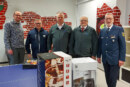 SC Deckbergen-Schaumburg, Stadtjugendpflege und THW freuen sich über Spenden vom Combi-Markt