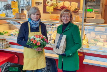 Rintelner Wochenmarkt: Käseverkäuferin Kerstin Sundermann offiziell verabschiedet